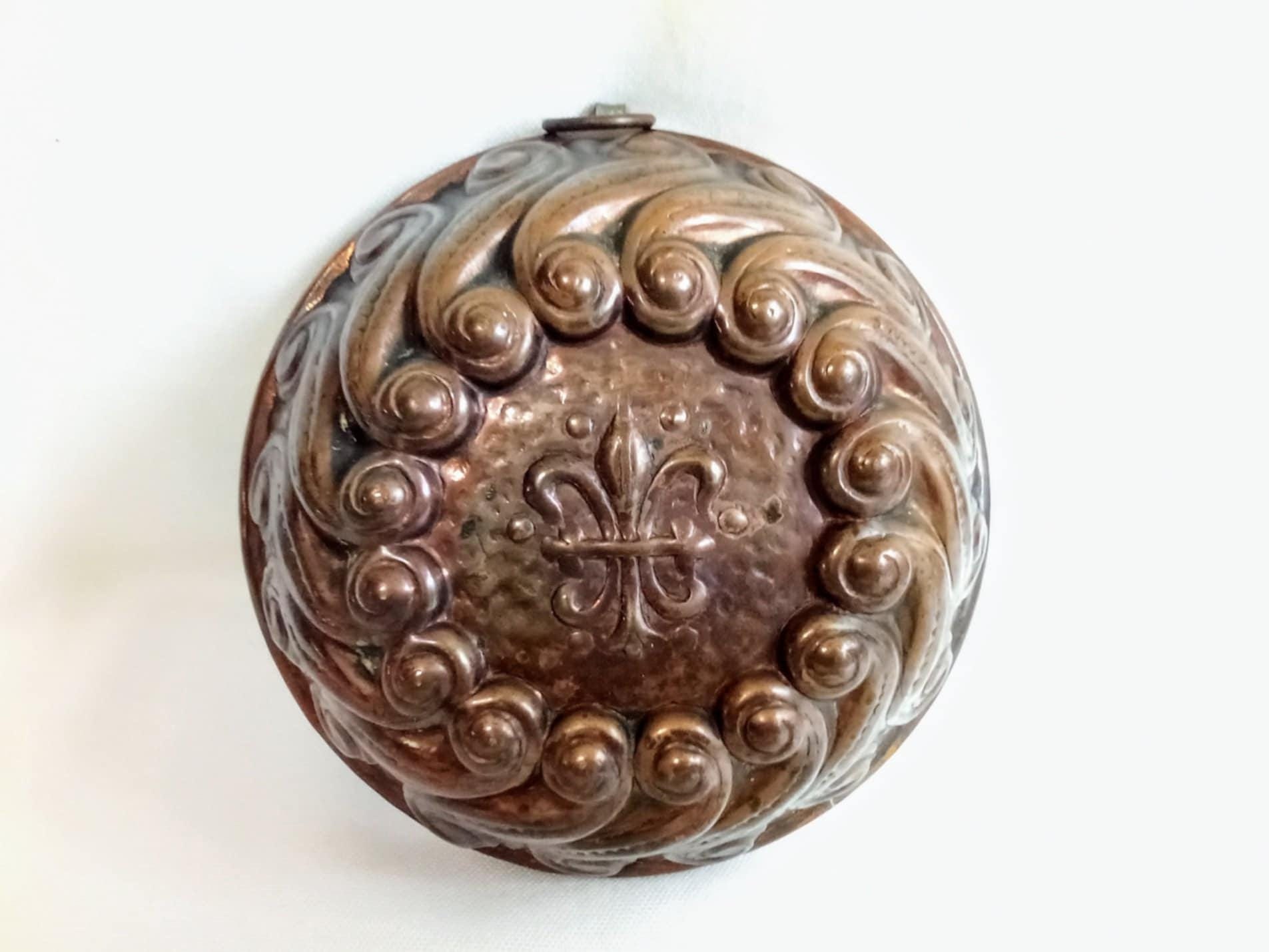 Metal box of 20 Pierrot Gourmand lollipops
