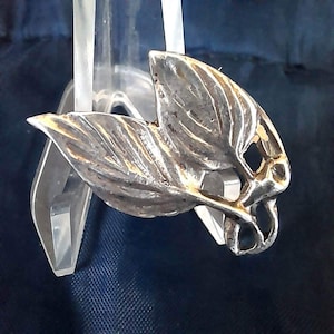 B59 Vintage sterling silver  brooch, Art Nouveau style, marked Sterling. Tracked shipping.