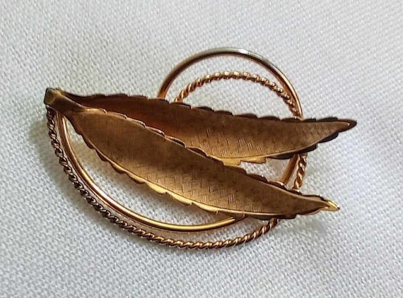 A53 Vintage Signed ECCO, Gold Filled Brooch. Leaf… - image 1