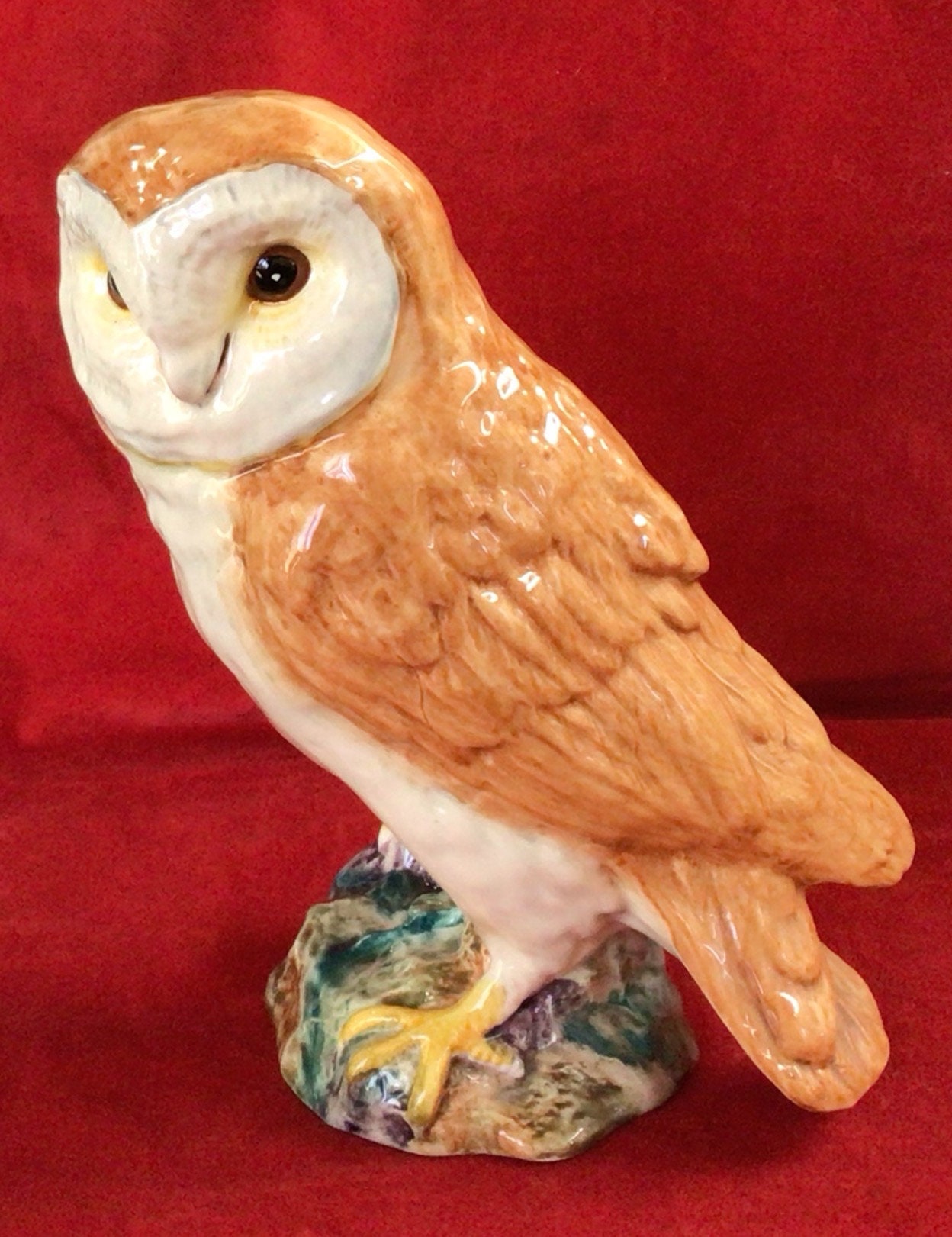 T122 Vintage Large Porcelain BESWICK Barn Owl Figurine. Hand Painted Made in England. Tracked shippi