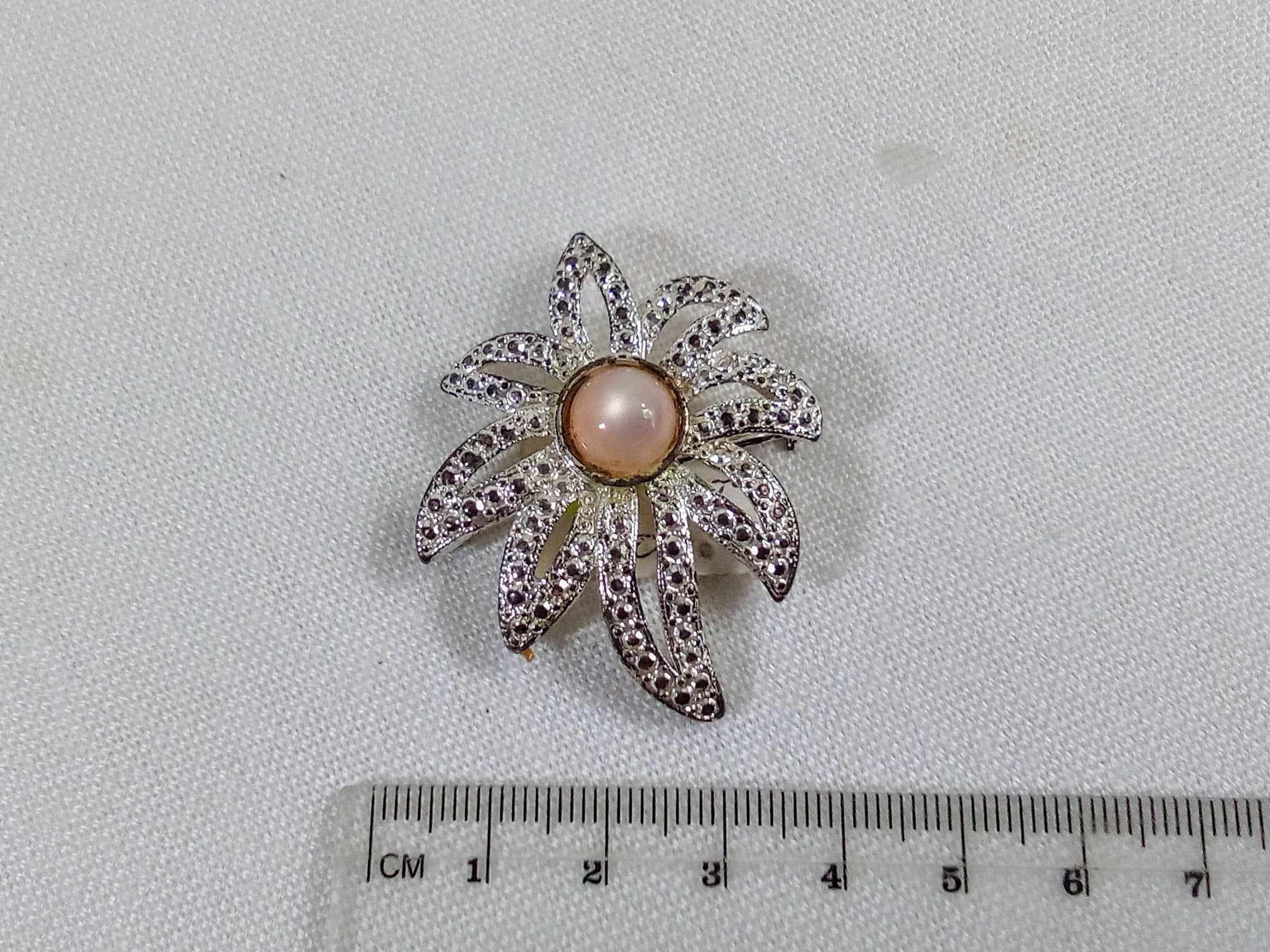 AB218 Pretty Vintage Danecraft Silver Tone Abstract Sunburst