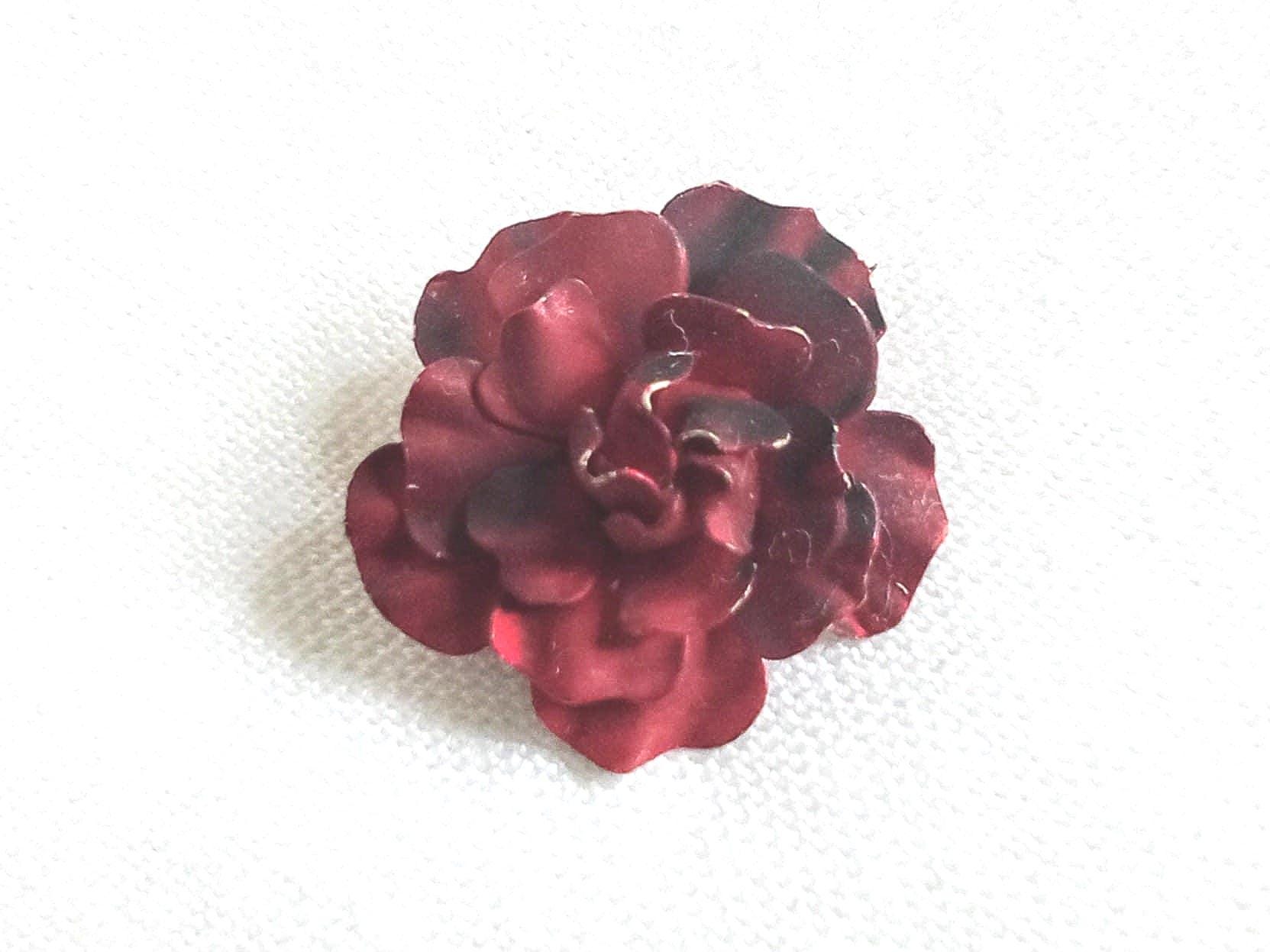 Z133 ヴィンテージ スモールサイズ レッドフラワーブローチ。1970年代