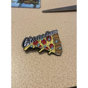 ピザピン、ドミノの帽子ピン、コレクタブルハットチーズ