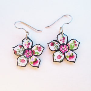 Paper Mosaic Flower Earrings Small Floral Earrings Upcycled Earrings Any Color Choice MADE-TO-ORDER image 7