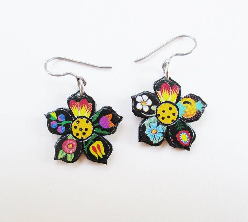 Paper Mosaic Flower Earrings Small Floral Earrings Upcycled Earrings Any Color Choice MADE-TO-ORDER image 2