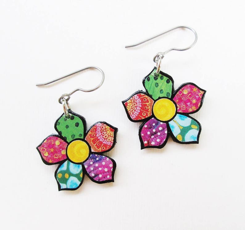 Paper Mosaic Flower Earrings Small Floral Earrings Upcycled Earrings Any Color Choice MADE-TO-ORDER image 10