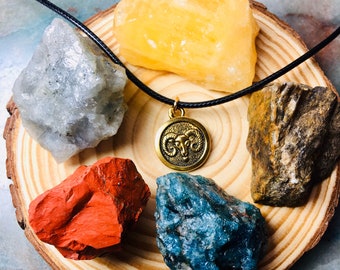 Aries Zodiac Crystal set zodiac decor raw crystals healing stones Zodiac gift Aries set with necklace Natural Healing stones