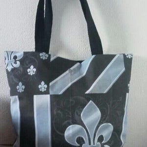 Tote Bag – La Fleur de Lys – Handmade with Style