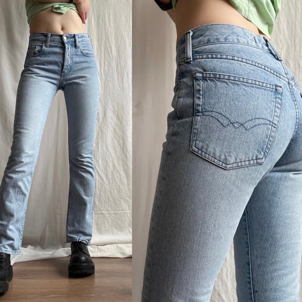 Pantalon en denim slim délavé clair taille moyenne vintage, jean droit classique des années 90, très petite taille XS