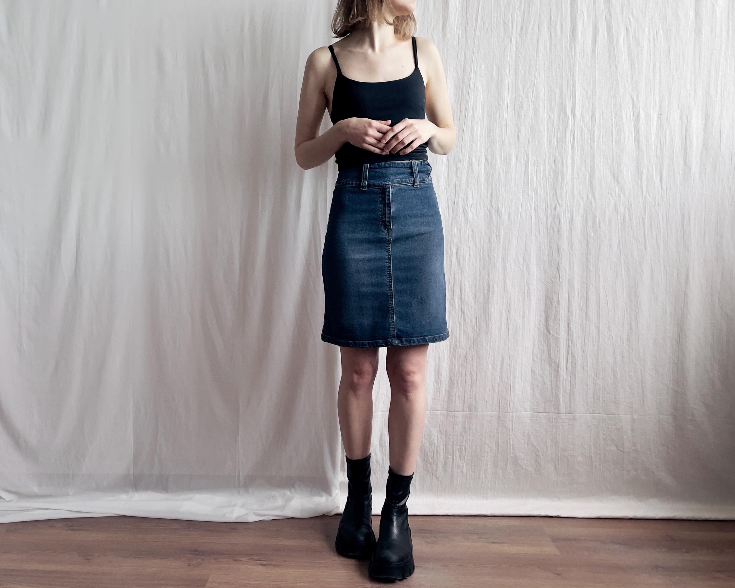 Vintage Y2K Denim A-line Skirt: Dark Blue Stretch Jean Skirt (XXS