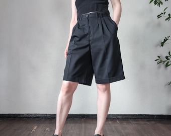 Vintage Pleated Black Knee Length Shorts - High-Rise Wide Creased Leg Golf Shorts - Size S