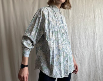 Vintage Long Sleeve Oversized Button Front Floral Blouse, 90s Collared Curved Hem Cotton Shirt, Small Medium Size S M