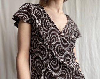 Vintage Y2K Bohemian Plisse Ruffle Sleeve Blouse, Brown Fitted Short Sleeve V-Neck Top, Small Medium Size S M