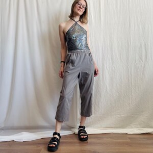 Vintage Italian High Waist Gray Capri Pants, 90s Y2K Elastic Waist Sporty Side Pocket Trousers, Small Size XS S