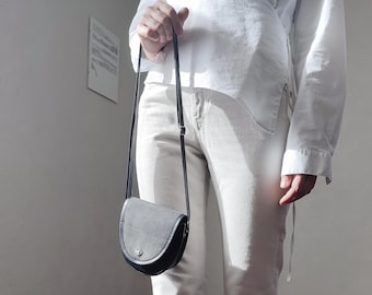 Vintage Angel Pin Crossbody Purse: Black & Gray Patent Leather Handbag