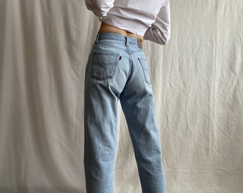 Pantaloni vintage in denim leggero a gamba dritta a vita alta, jeans classici anni '90 dalla vestibilità rilassata, pantaloni jeans invecchiati, Small XS S