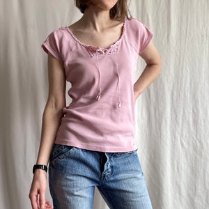 Vintage Y2K Pastel Pink Feminine Short Sleeve Top, Slim Fitted Crochet Detail Cotton Tee, Small Medium Size S M