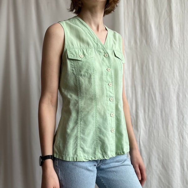 Vintage Sleeveless Button Front Summer Top, V-neck Viscose Blouse, Pastel Green Flap Pocket Shirt Top, Small Size S