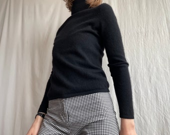 Pull à col roulé en cachemire noir vintage, pull-over ajusté en tricot des années 90, très petite taille XS XXS