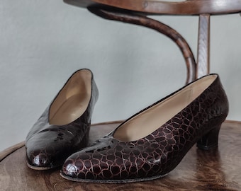Vintage Italiaanse leren pumps met krokodillenprint - bruine halfhoge hak - maat EU 38