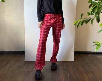 Vintage loose fit straight leg check pants in red, 90s mid waist plaid casual trousers with pockets, small medium size