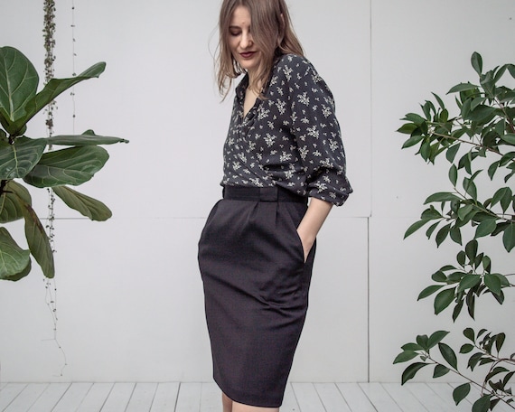 Casual pencil skirt hotsell