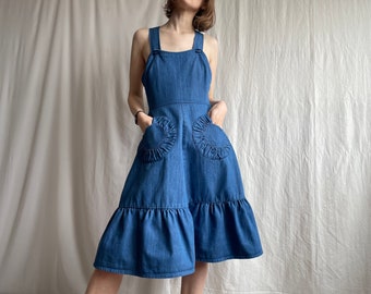 Vintage Ruffled Cross Back Knee-Length Denim Pinafore Dress, Flared Jean Midi Dress With Pockets, Small Size S