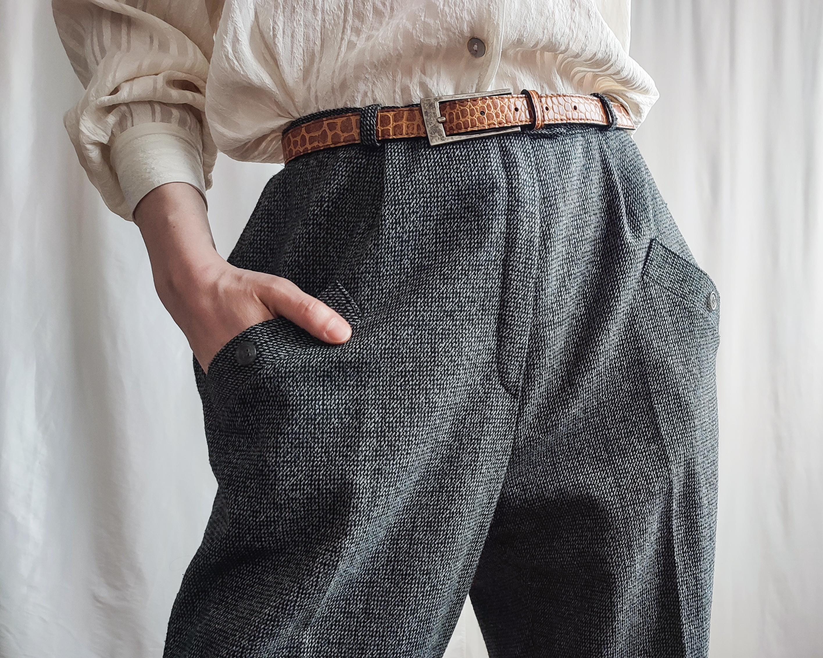Vintage Croc Embossed Belt, 90s Narrow Faux Leather Waist  display picture 1