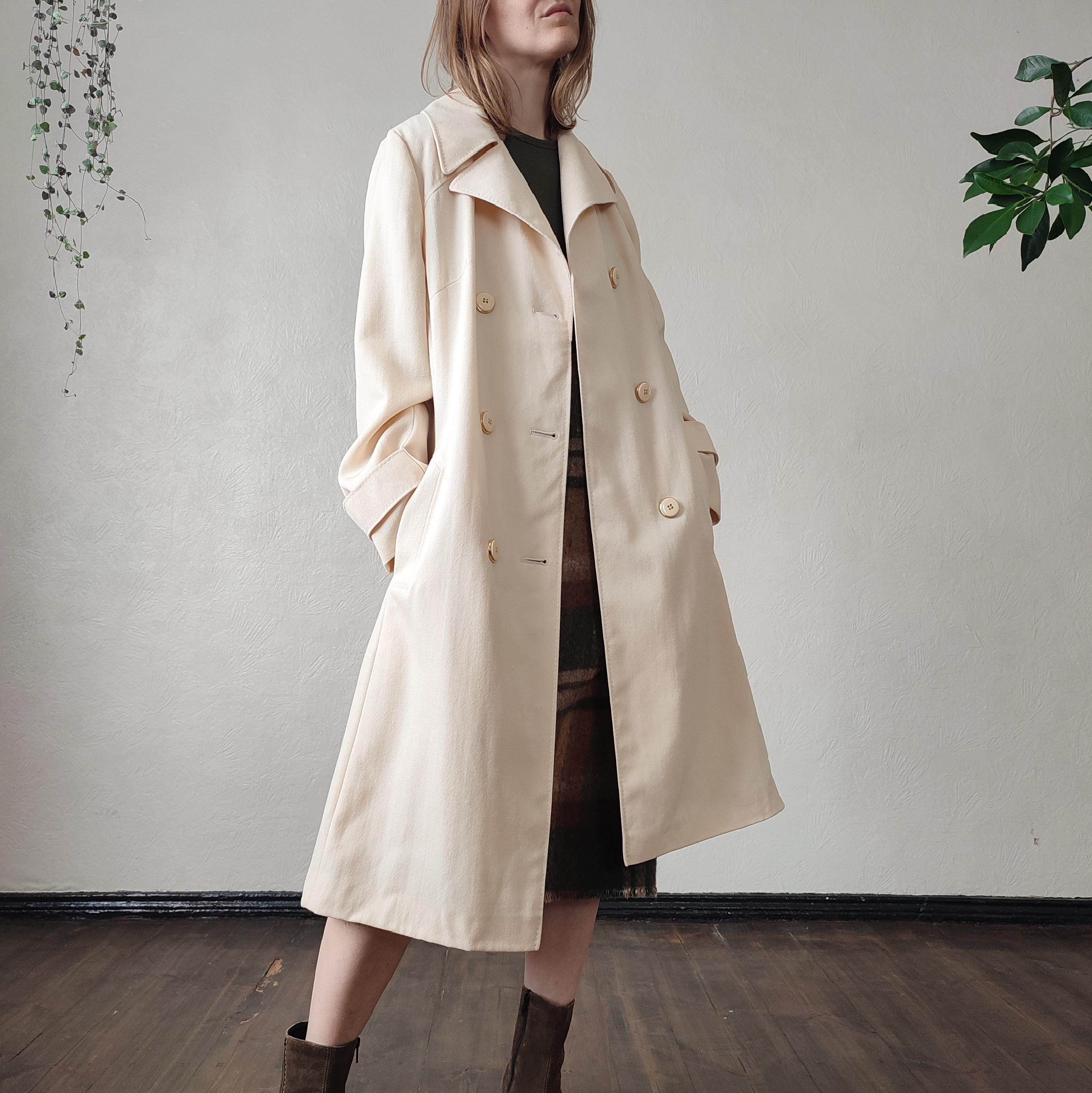 70s wool trench coat double breasted, measures size medium