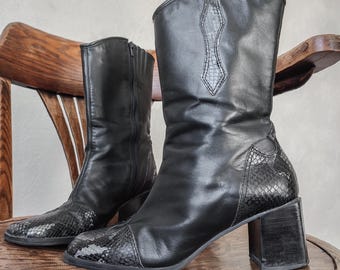 90er Look Schwarze Leder Schlangenleder Stiefel mit Blockabsatz - EU 39