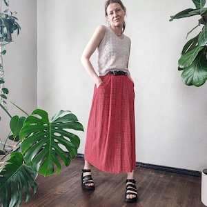 Vintage Red Checkered Midi Skirt: Danish Design A-Line with Pockets