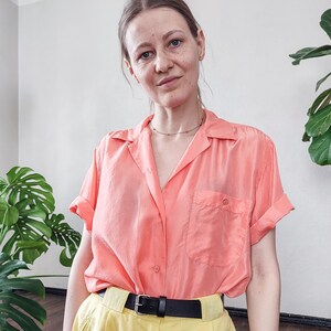 90s Silk Camp Collar Shirt - Peachy Coral Pink Vintage Blouse - Size M