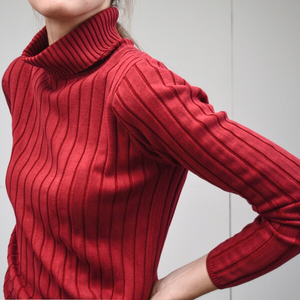 Vintage Betty Barclay silk sweater in red rib knit turtleneck jumper pullover Small Medium size