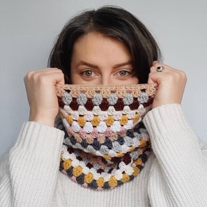 Crochet Pattern Granny Stripe Cowl Printed Pattern image 3