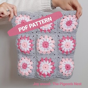 Crochet pattern for sunburst granny square neck warmer Joy cowl scarf. DIY crochet pattern for granny knit snood. Pink and grey neck wrap. image 2