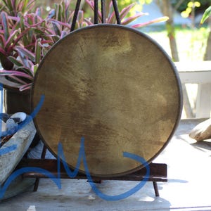 Tambor de mano de piel de búfalo de 12 pulgadas, hecho a mano por William Lattie Cherokee. Incluye certificado de autenticidad. Envío gratuito a EE. UU. imagen 2
