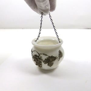 Vintage Oil Lamp White Glass Hanging Spent Match Holder Burnt Match Holder Grape Vine Decoration Design