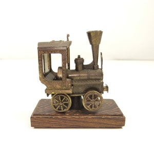 Train Steam Locomotive Desktop Model Paperweight