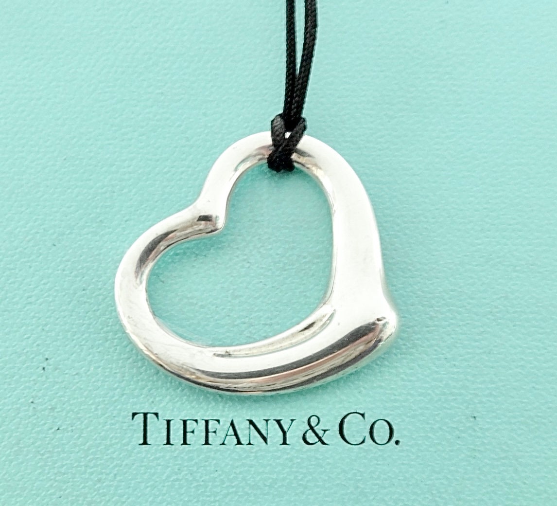 【Old Tiffany】open heart necklace il_fullxfull.5524942975_mc4z.jpg