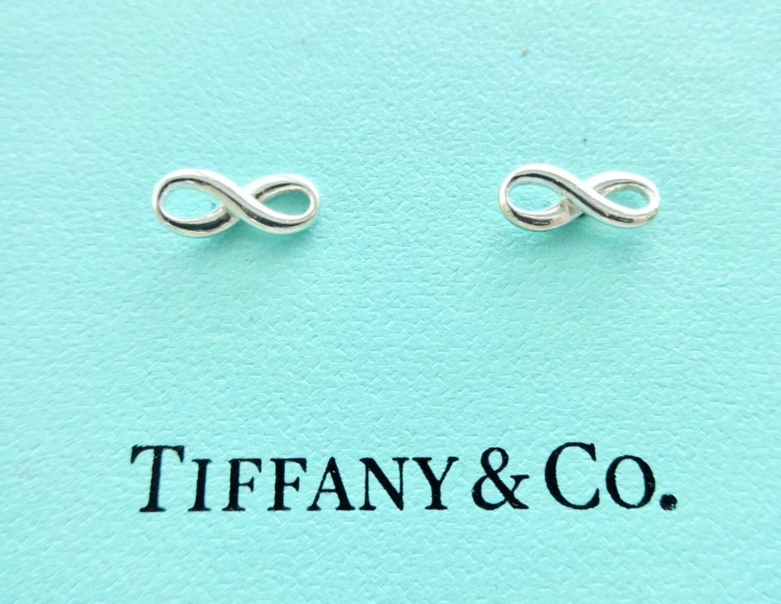 Authentic Tiffany Co. Mini Infinity Earrings Figure Eight Sterling Silver 925 Pierced Earrings
