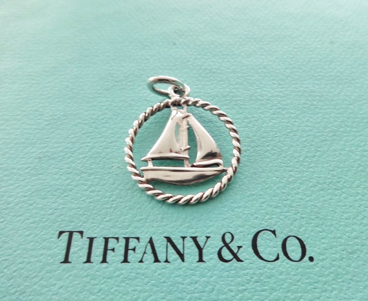 Authentic Tiffany Co. Sailboat Charm Twist Rope Pendant Boat Sterling Silver Necklace
