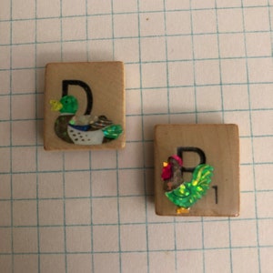 Set of 2 Scrabble Tile Sandy Lion Magnets duck rooster