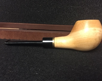 Hand carved hardwood tobacco pipe