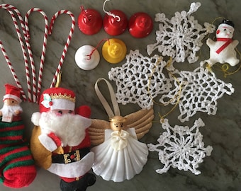 lot of 1950s christmas decorations lovely vintage plastic fabric wood etc ornaments for repurposing or display xmas holiday decorating santa - 1950s Christmas Decorations lot of 1950s christmas decorations lovely vintage plastic fabric wood etc ornaments for repurposing or display xmas holiday decorating santa - 1950s Christmas Decorations