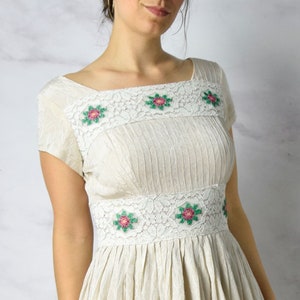 1950s Embroidered Dress Size Small 50s Cocktail Dress with Floral Embroidery and Lace Details