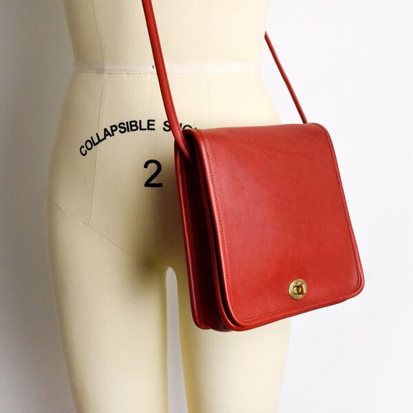 1980s Coach NYC 'Compact Pouch' Crossbody Bag in Red New York City Bag Minimalist Crossbody