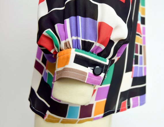 1980s Abstract Silk Blouse Size Medium 80s Rainbo… - image 8