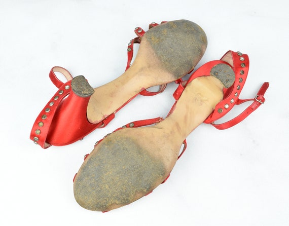 1930s Studded Red Satin Pumps Size 7 Narrow Art D… - image 10