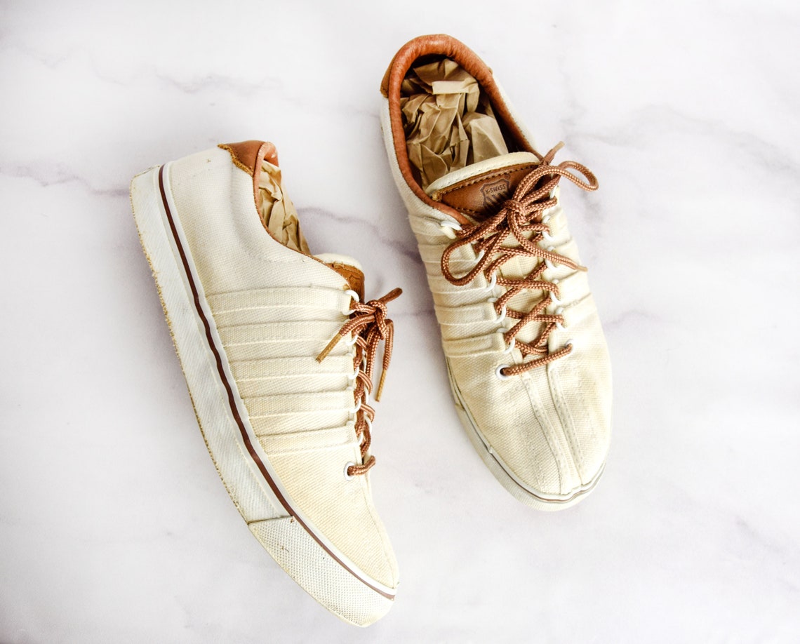 k swiss canvas women's