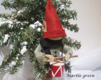 Little Drummer Boy/ Christmas Ornament/ Wooden Clothes Pin Ornament